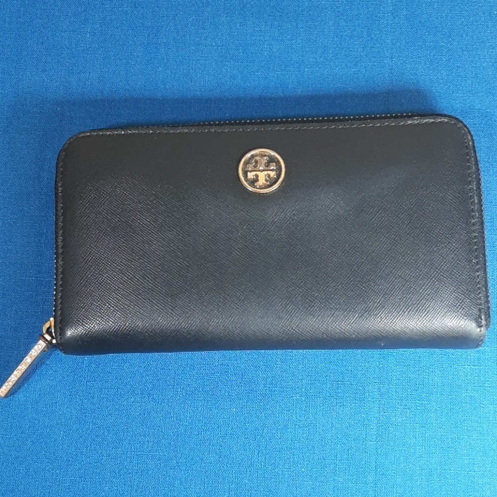 Tory Burch Zip Around Wallet (BFPM-06-053)